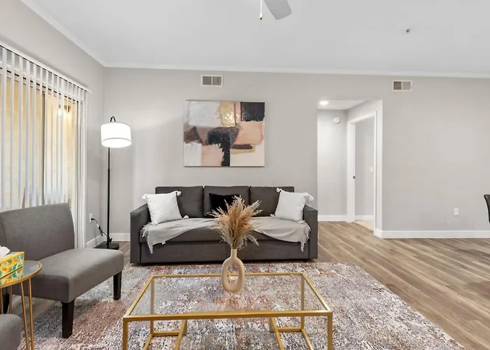 Relaxing 2Br - Scottsdale, Pet-Friendly, Sunrise Peak